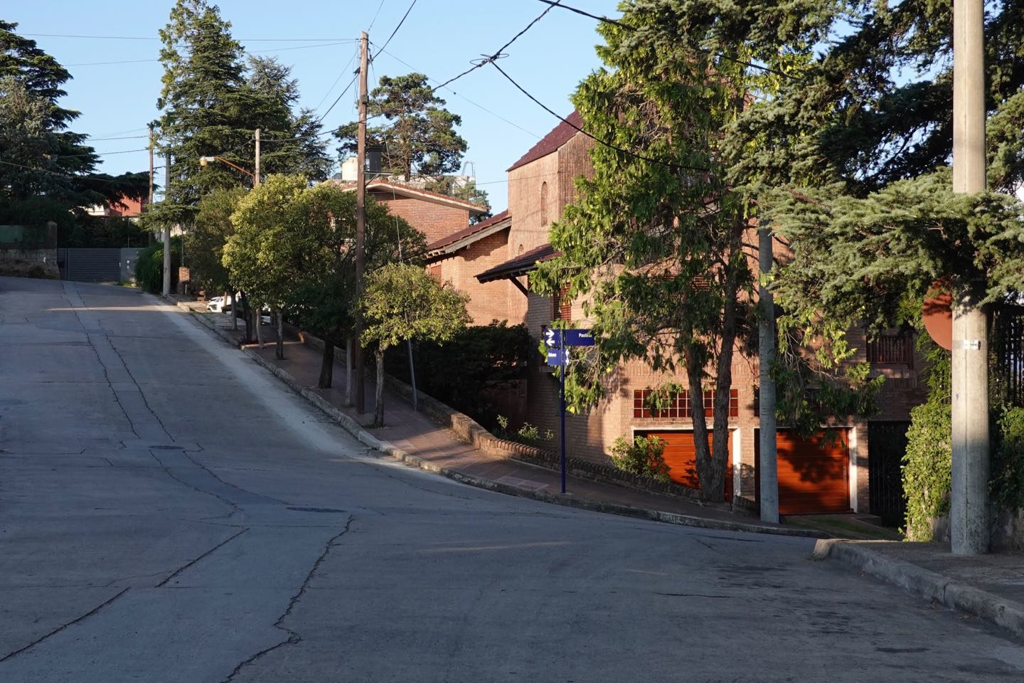 Calles empinadas en Villa Carlos Paz.